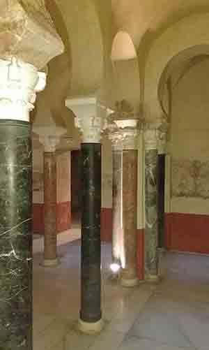 Salas de columnas en los baños califales de Córdoba