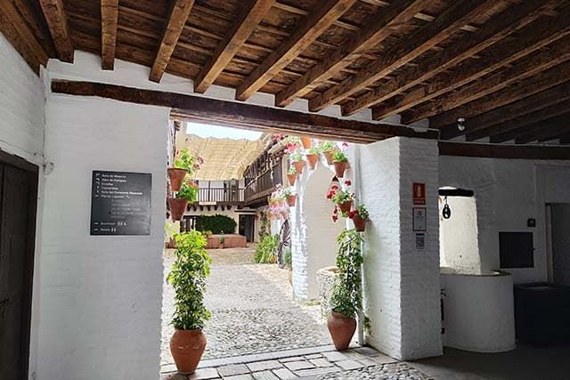 entrada al centro Fosforito