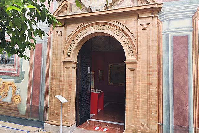 entrada al museo Julio Romero de Torres