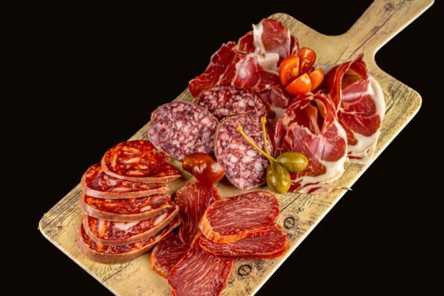 tabla de jamón y embutido