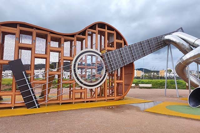 guitarra del Parque del Flamenco de Córdoba