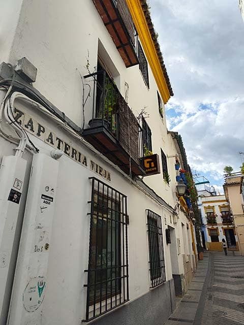 cartel de la calle de la Zapatería Vieja en Córdoba