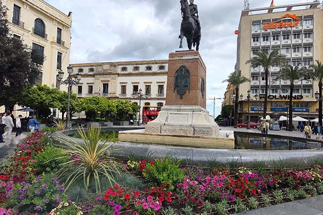 fuente de la plaza de las Tendillas