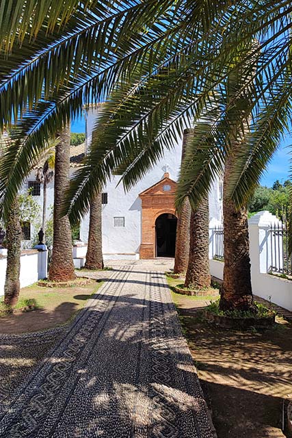 entrada a la iglesia de las Ermitas