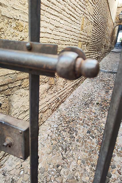 rejas en la calle de los Arquillos de Córdoba