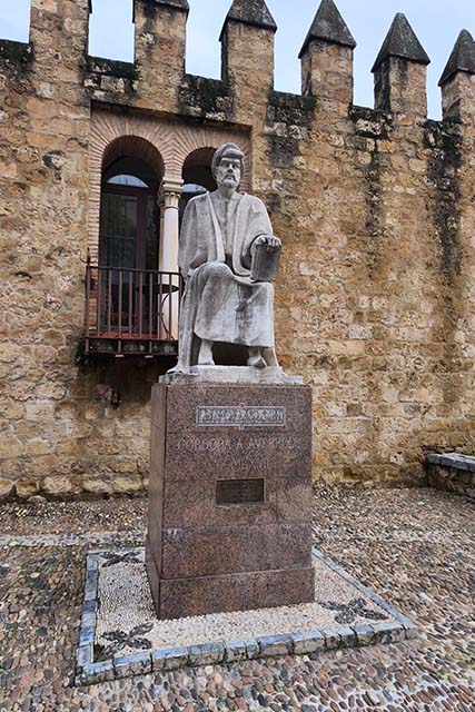 Estatua de Averroes en Córdoba